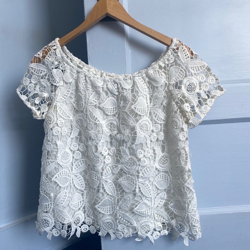 WAYF Eyelet Elastic Trim Off Shoulder White EUC